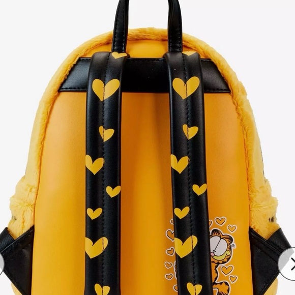 Loungefly Garfield & Pooky fuzzy figural backpack NWT - Picture 2 of 3